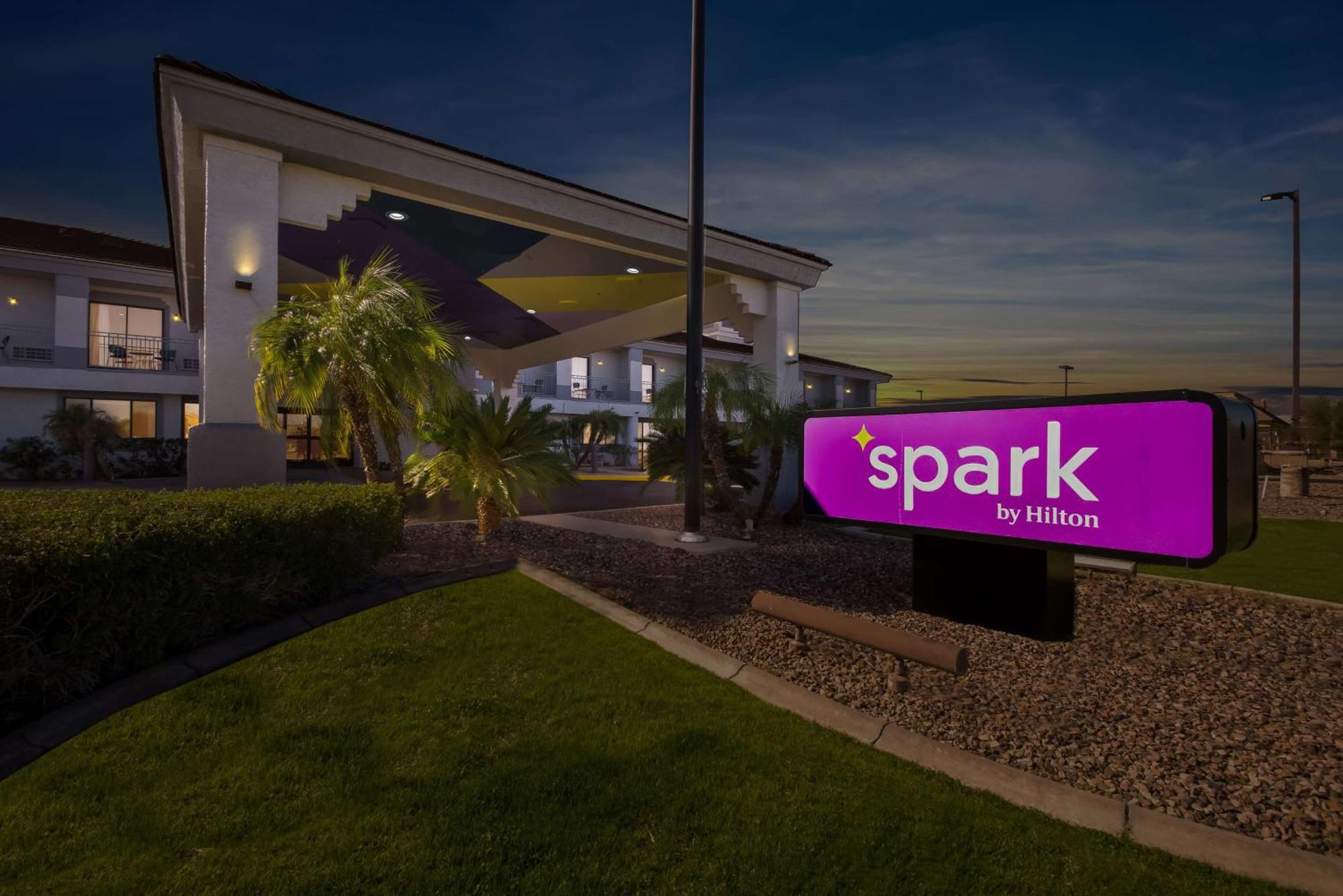 Spark By Hilton Fountain Hills Scottsdale Hotel Exterior photo