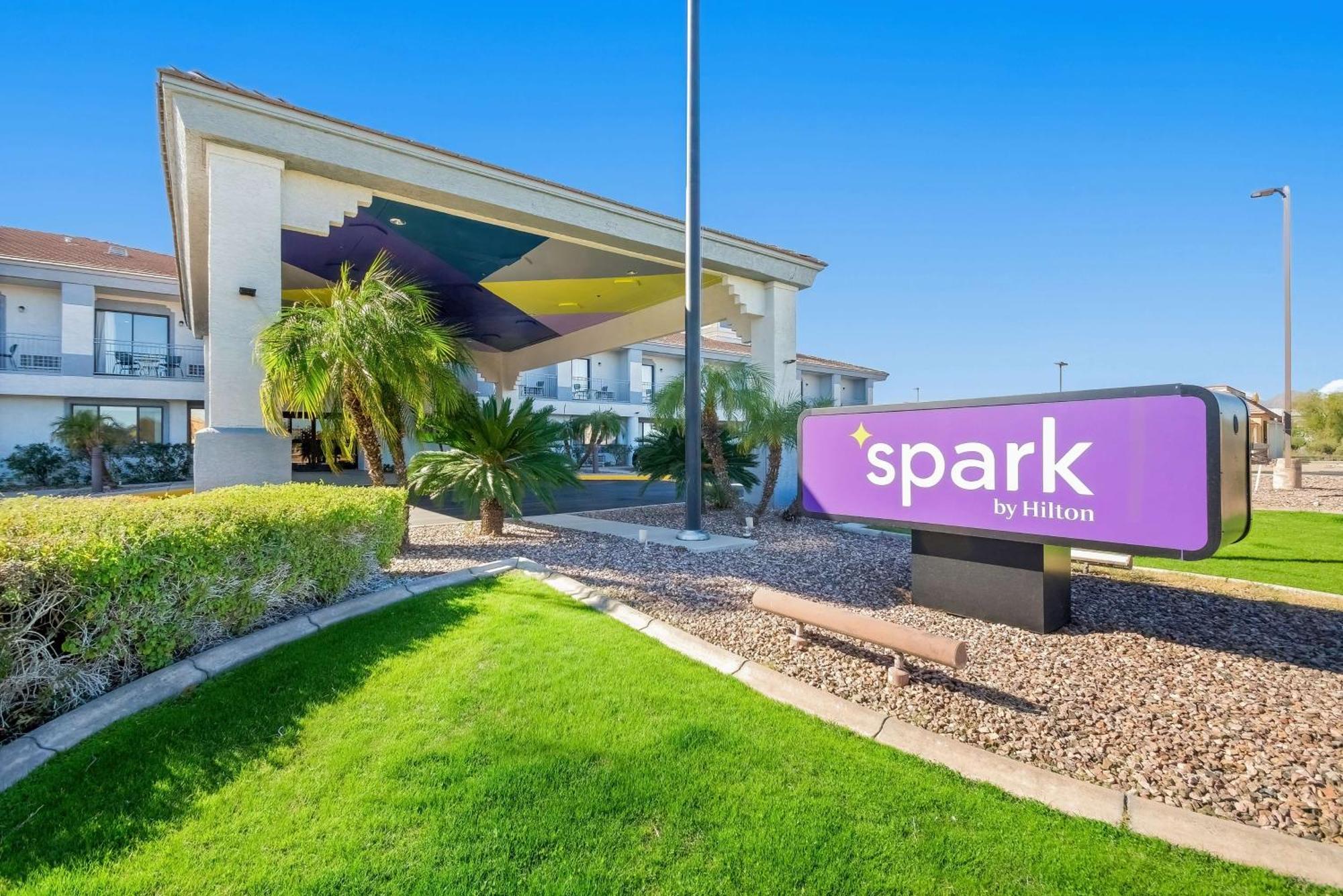 Spark By Hilton Fountain Hills Scottsdale Hotel Exterior photo